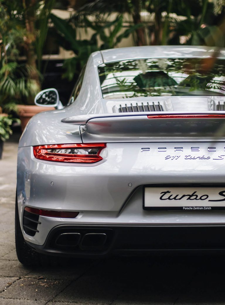 Dateless Number Plates